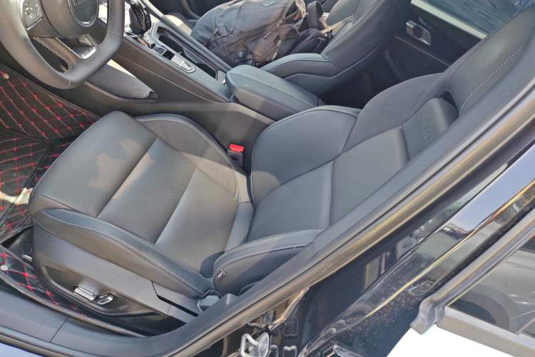 Used Lynk & Co 03 2023 1.5TD DCT JingPro