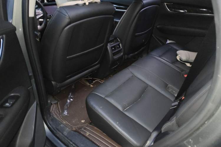 Used Cadillac XT5 2018 25T Luxury Model
