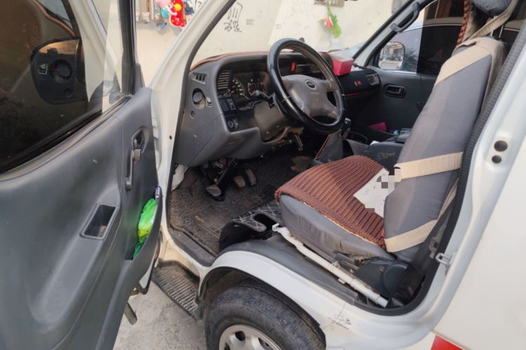 Used Jinbei Hiace 