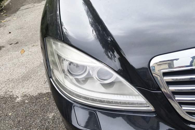 Used Mercedes-Benz S-Class 2010 S 350 L Luxury Model Right Front Headlight
