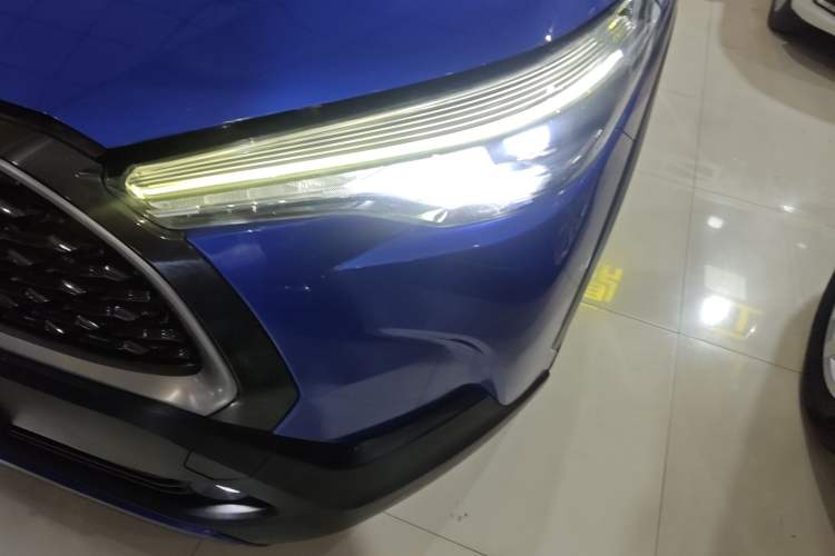 Used Toyota Corolla Cross 2022 2.0L Luxury Edition Left Front Headlight