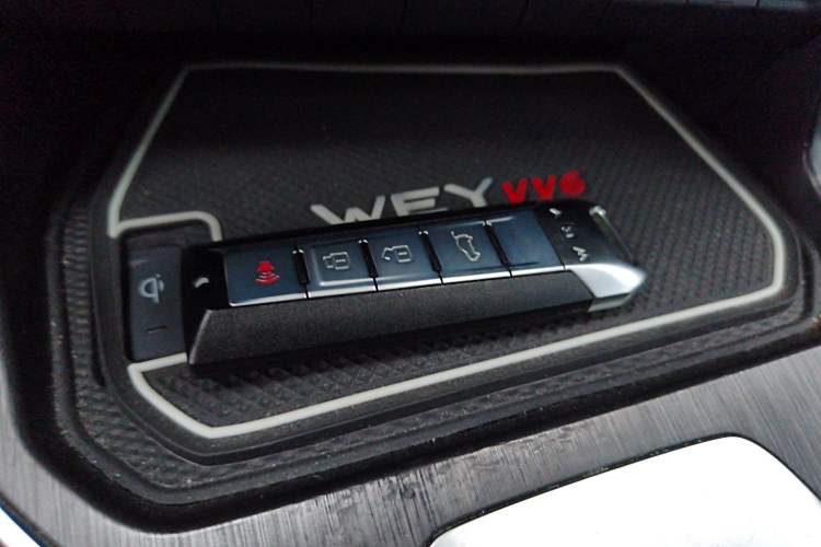 Used Wey VV6 2020 2.0T Two-Wheel Drive Smart Enjoyment+
