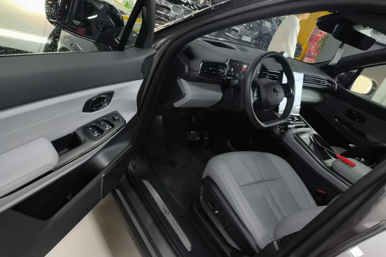 Used Nio ES8 2020 415 km Range 6-Seater Version
