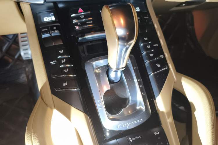 Used Porsche Cayenne 2011 Cayenne S 4.8L