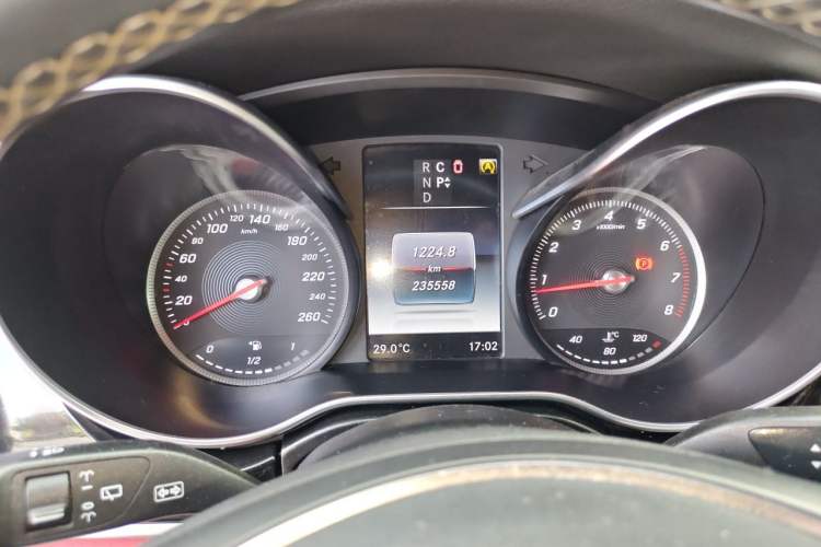 Used Mercedes-Benz V-Class 
