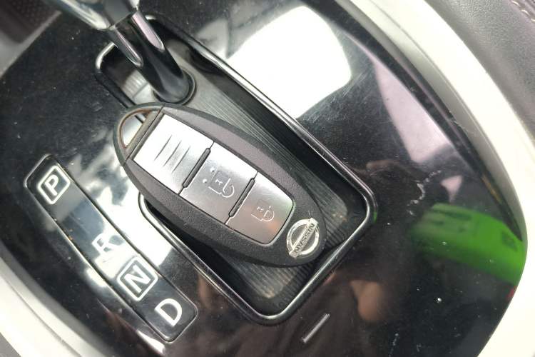 Used Nissan X-Trail 2020 2.0L XL ITS CVT 2WD SmartConnect Comfort Edition Vehicle Key