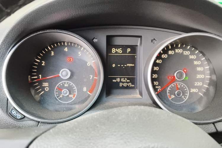 Used Volkswagen Golf 2012 1.6L Automatic Comfort Model Instrument Cluster