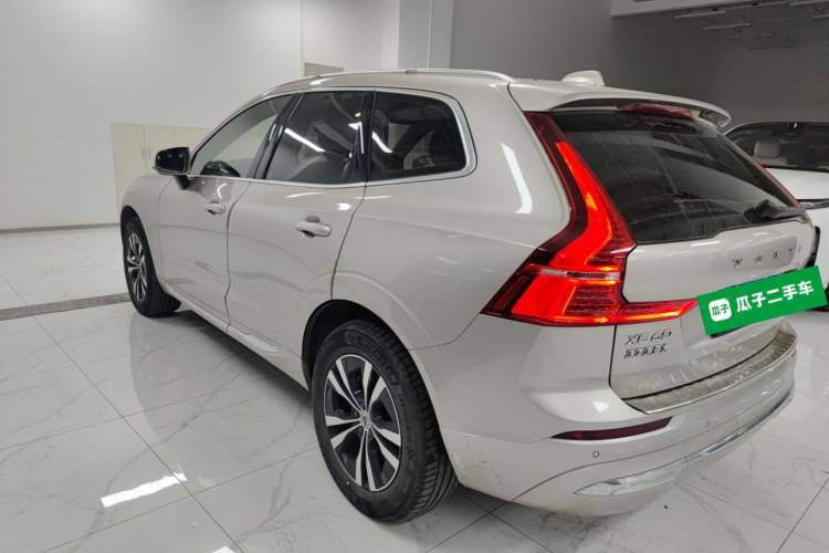 Used Volvo XC60 2023 B5 4x4 Smart Luxury Edition Rear Left 45 Deg