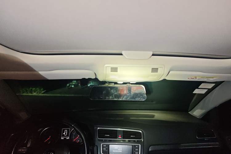 Used Volkswagen Golf 2017 1.6L Automatic Comfort Million-Vehicle Anniversary Edition