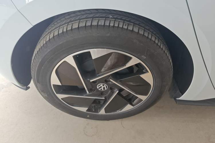 Used Volkswagen ID.3 2023 Upgraded Model Pure Intelligent Enjoyment Version Right Rear Wheel Hub