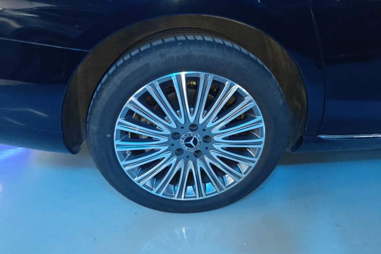 Used Mercedes-Benz E-Class 2023 Updated E 300 L Fashion Edition