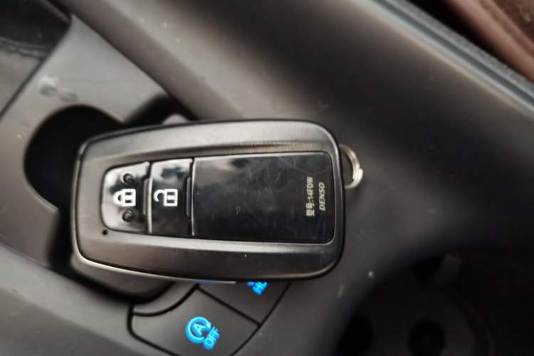 Used Toyota IZOA 2021 2.0L Enjoy Edition