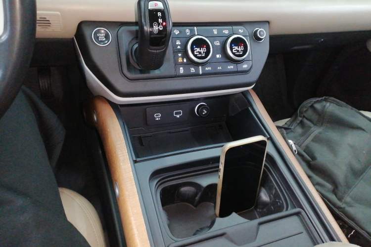 Used Land Rover Defender 2020 110 P400 HSE
