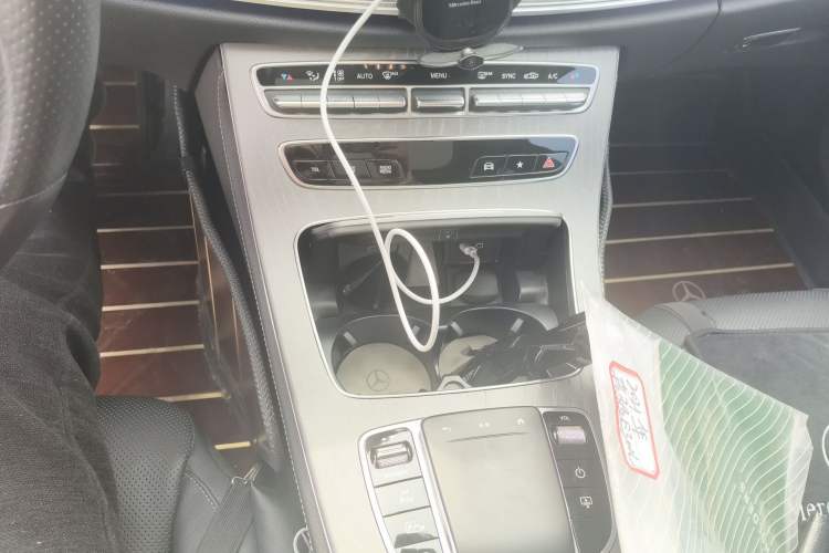 Used Mercedes-Benz E-Class 2021 E 300 L Sport Premium Edition Gear Lever