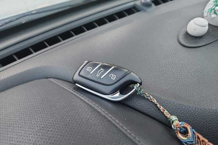 Used MG HS 2018 20T Automatic Two-Wheel Drive Hormone Passion Edition China V Standard
