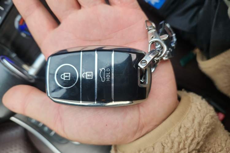 Used Land X7 2015 2.0T Panoramic Prestige Edition Vehicle Key