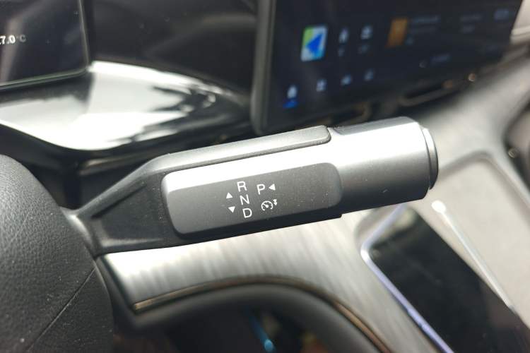 Used AION S MAX 2024 70 Star Edition Gear Lever