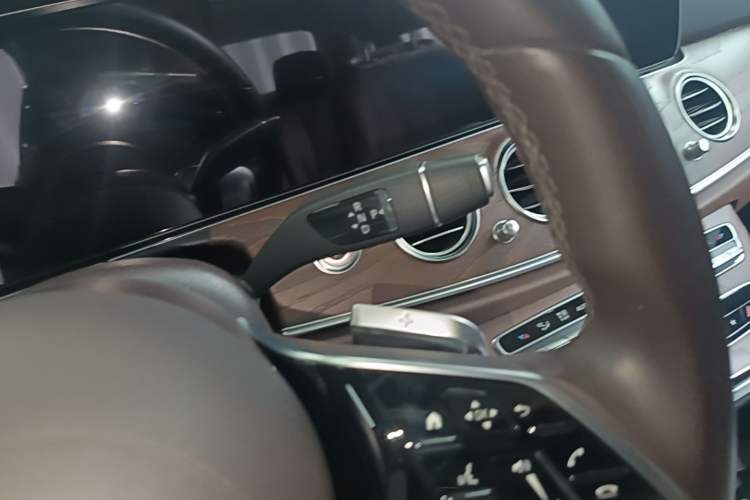 Used Mercedes-Benz E-Class 2022 Revised Version E 300 L Fashion Edition
