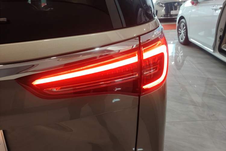 Used Buick GL8 2023 ES Lu Zun Comfort Model
