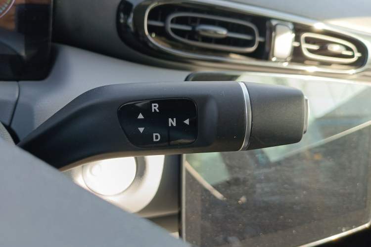 Used Leapmotor T03 2025 403 Comfort Edition Gear Lever