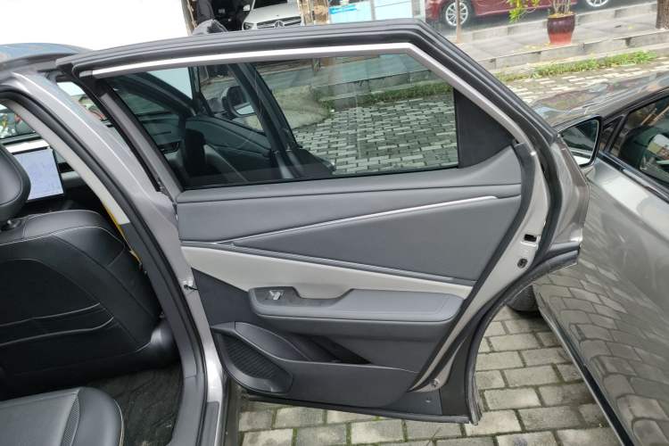 Used Toyota bZ5 2025 Model 550 PRO
