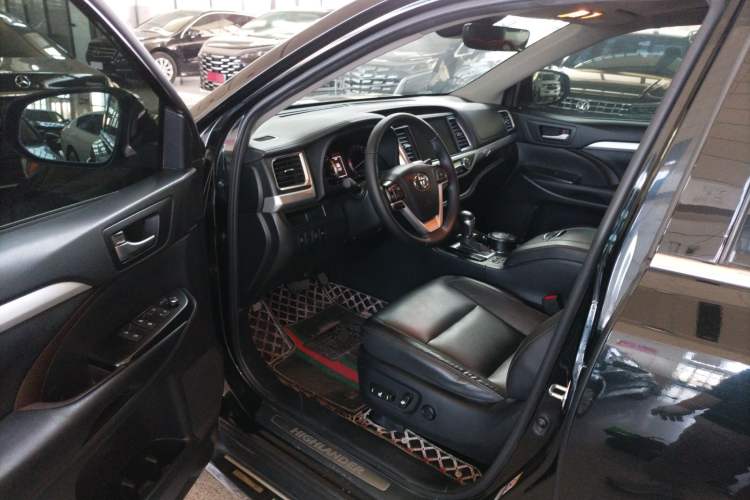 Used Toyota Highlander 2021 2.0T Four-Wheel Drive Luxury Edition 7 Seats
