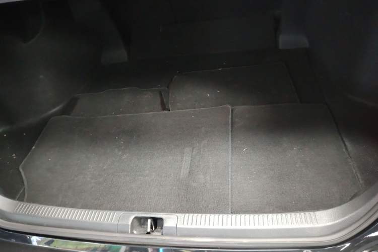 Used Toyota Camry 2021 2.0G Luxury Edition
