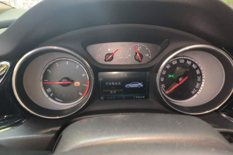 Used Buick Regal 2017 20T Elite Edition Instrument Cluster