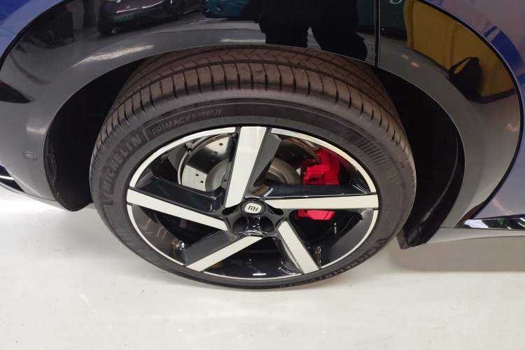 Used Xiaomi Auto YU7 2025 Ultra-Long Range High-Performance All-Wheel-Drive Max Edition