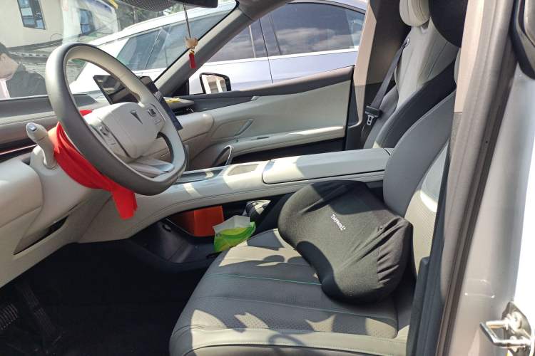 Used Deepal L07 2024 230Max Qiankun Intelligent Driving ADS SE Range-Extended Version