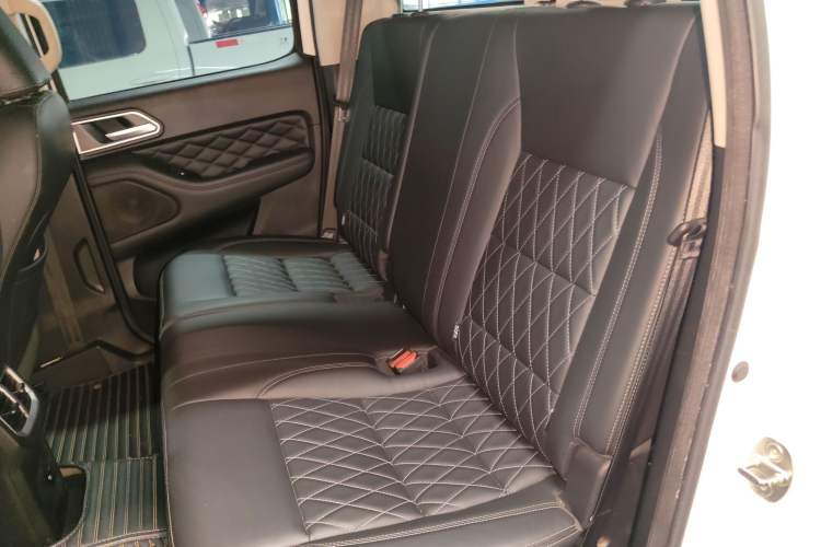 Used Great Wall Poer 2020 2.0T Automatic Diesel 2WD Comfort Edition GW4D20M
