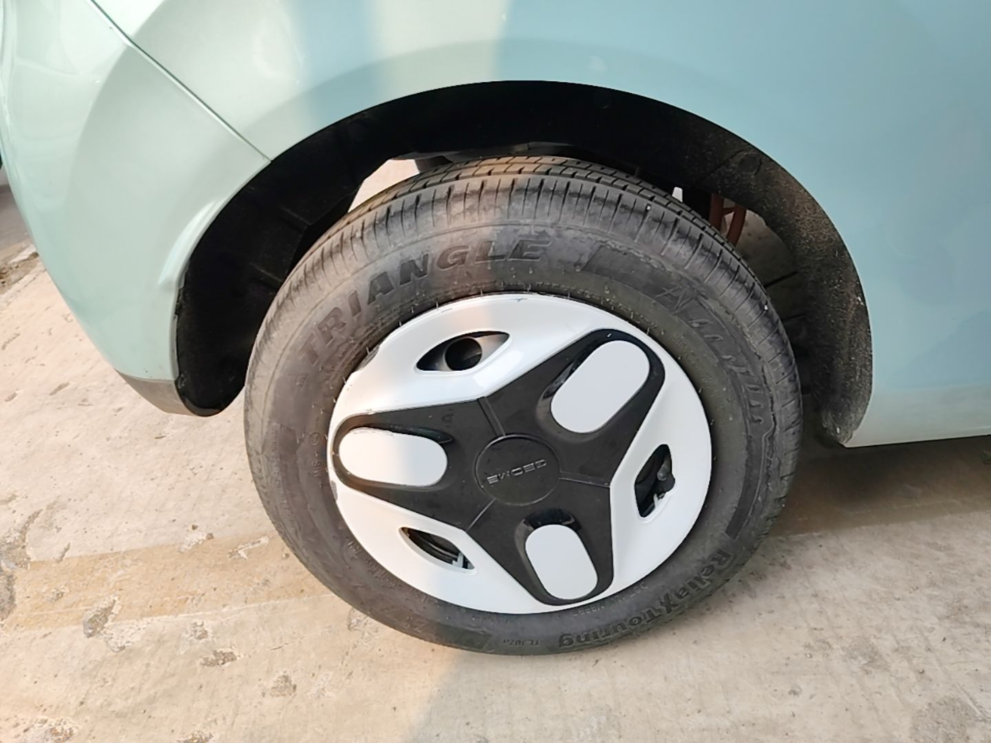 Geely Galaxy Panda 2025 210 km – Yuanqi Bear — снимка 11