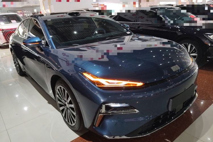 Used Geely Galaxy 8 2025 130km EM-P Starship Edition
