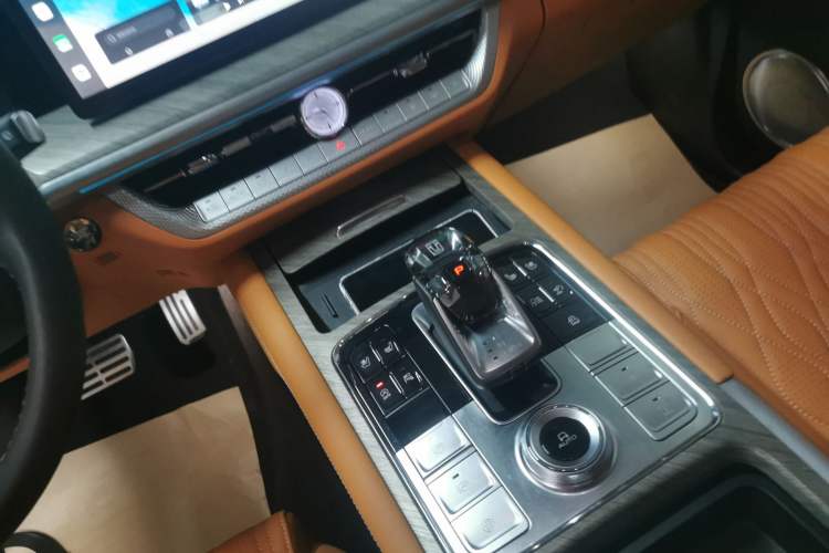 Used Tank 500 2023 3.0T Business Edition "Creation" Style 5 Seats Gear Lever