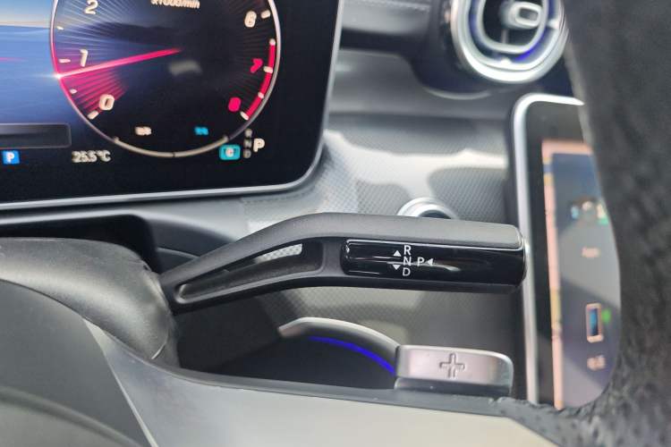 Used Mercedes-Benz C-Class 2023 Restyled C 260 L Sport Edition Gear Lever