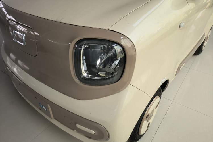 Used Bestune Pony 2026 222km Colorful Horse Left Front Headlight