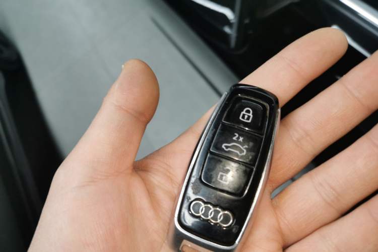 Used Audi A6 2020 allroad quattro Explorer 55 TFSI Prestige Off-Road Model
