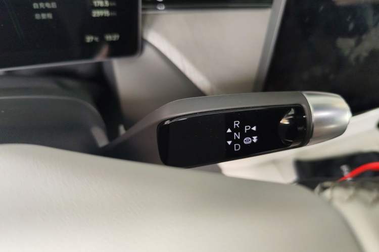 Used XPeng G6 2025 625 Long-Range Max Flagship Edition
