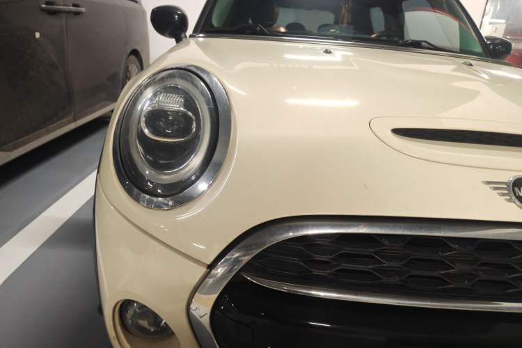 Used MINI 2019 2.0T COOPER S Classic Edition Five-Door Model