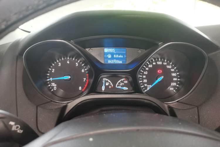 Used Ford Focus 2018 Hatchback Classic 1.6L Automatic Trendy SmartDrive Edition
