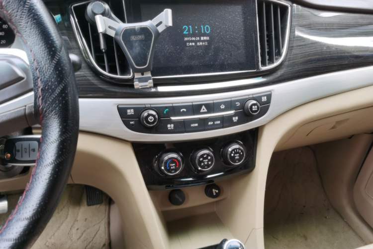 Used Baojun 730 2016 1.5L Manual Comfort Version 7 Seats China V Emission Standard