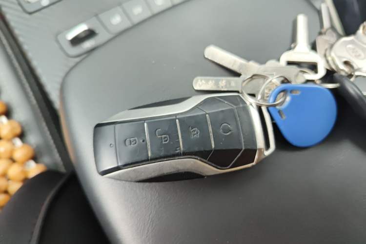 Used BYD Song Pro New Energy 2019 DM 1.5T Four-Wheel Drive Performance Edition Deluxe Model Vehicle Key