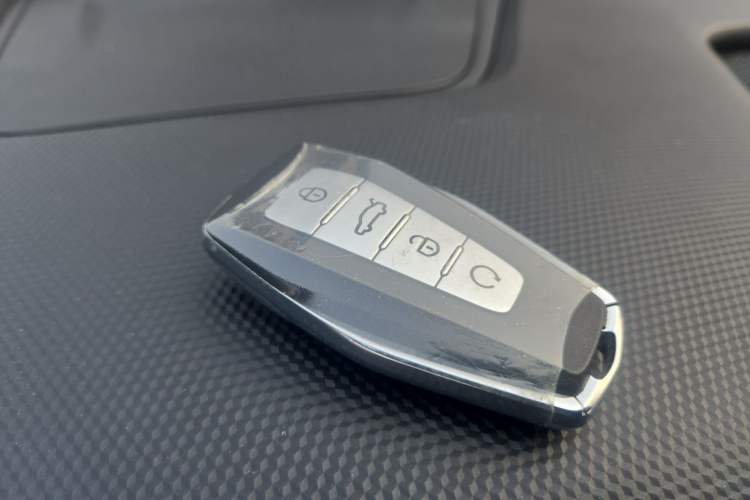 Used Geely Auto Haoyue L 2024 2.0T DCT Prestige Version
