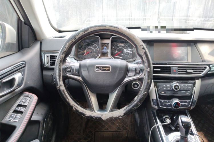 Used Zotye Domy X5 2017 Upgraded Model 1.5T CVT ZhiXian Edition
