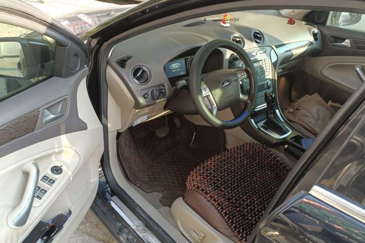 Used Ford Mondeo 2011 2.0L GTDi 200 Fashion Edition