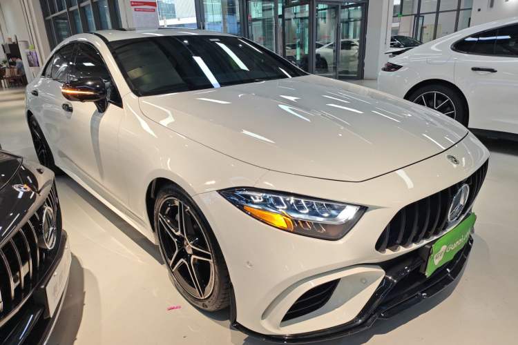 Used Mercedes-Benz CLS 2022 CLS 300 Luxury Model Front Right 45 Deg