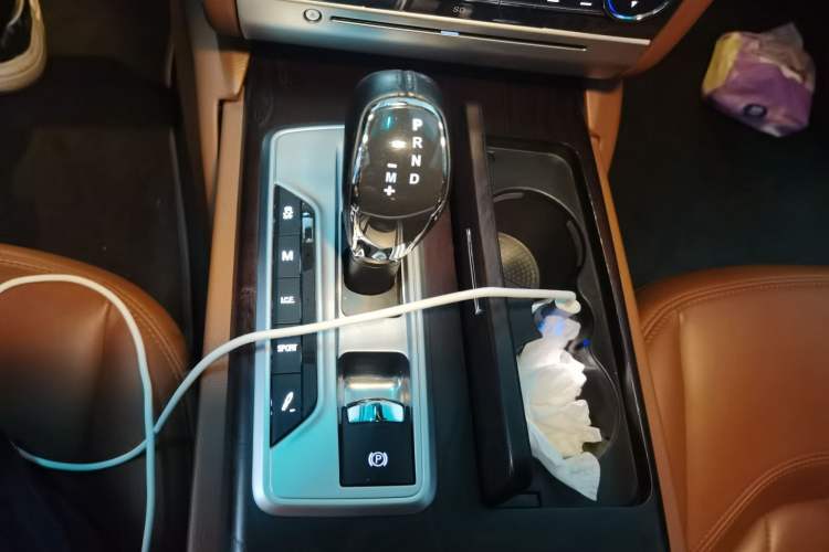 Used Maserati President 2015 3.0T Standard Model Gear Lever