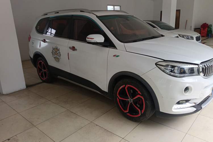 Used SWM X7 2016 1.5T Manual Luxury Edition 7 Seats
