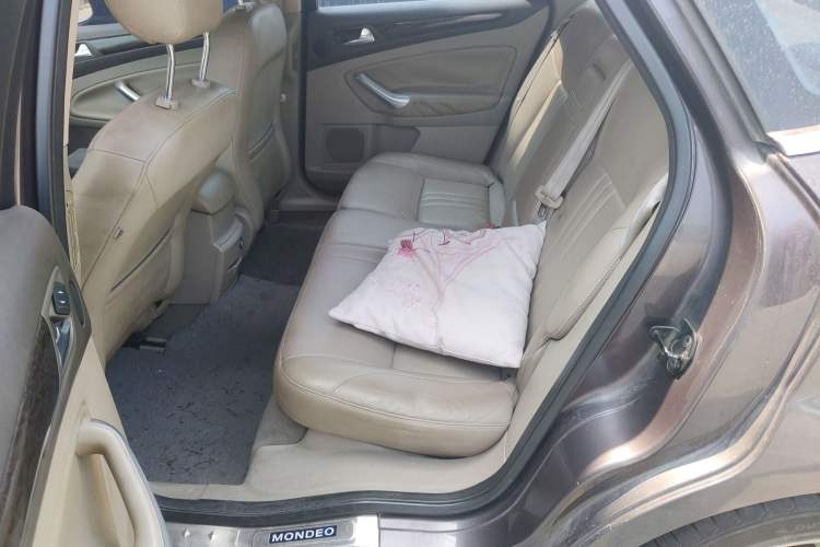 Used Ford Mondeo 2011 2.0L GTDi 200 Luxury Edition