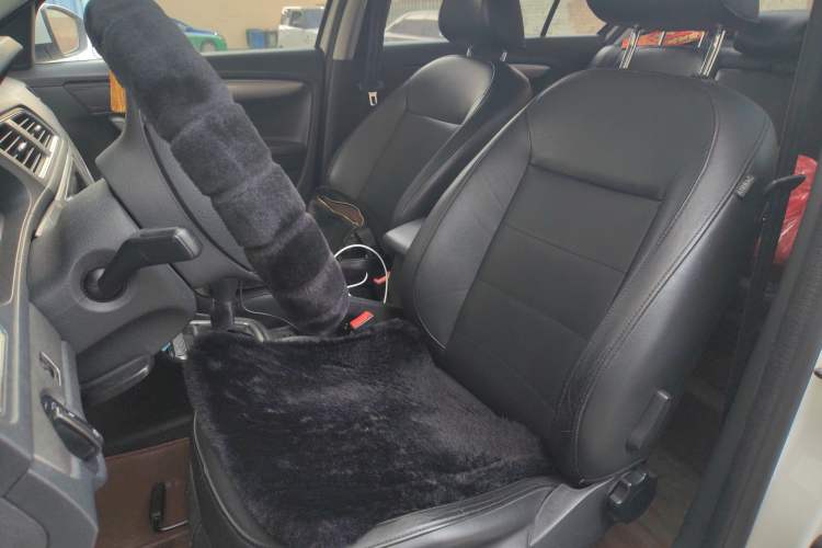 Used Volkswagen Lavida 2013 Restyled Classic 1.6L Manual Comfort Edition Left Front Seat